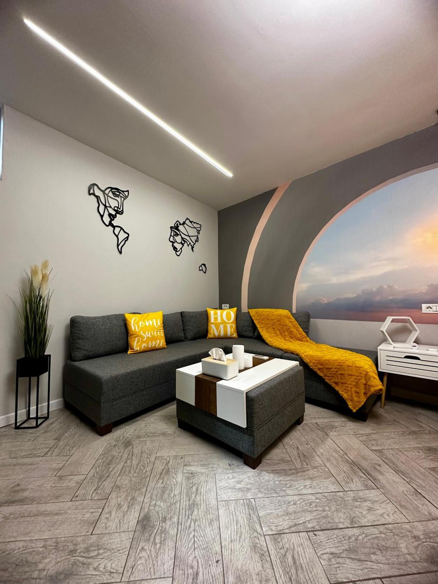 Stay Inn Central Brasov Ap 3 Ngoại thất bức ảnh